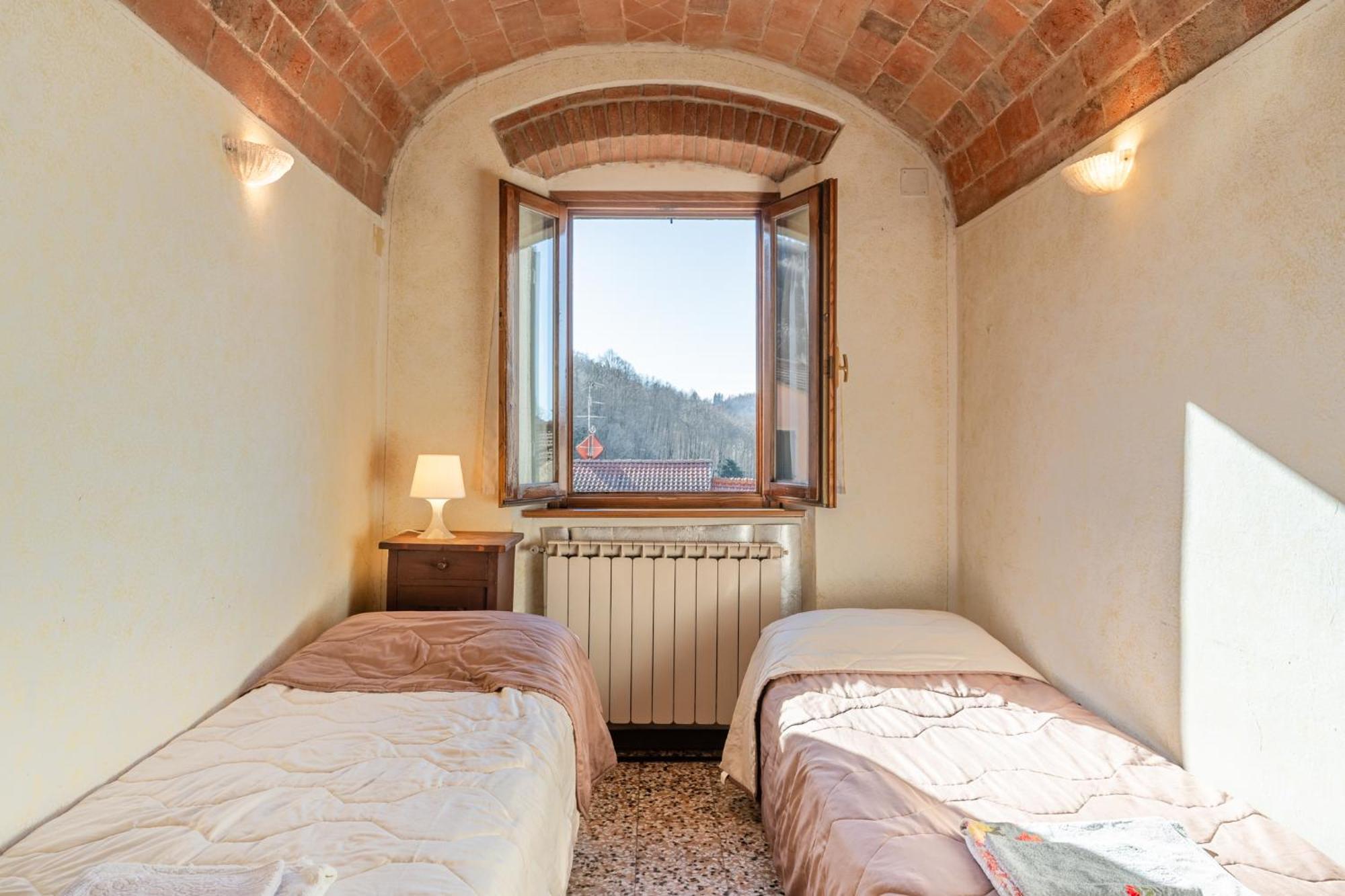 Casa Claire Apartment Prataccio ภายนอก รูปภาพ