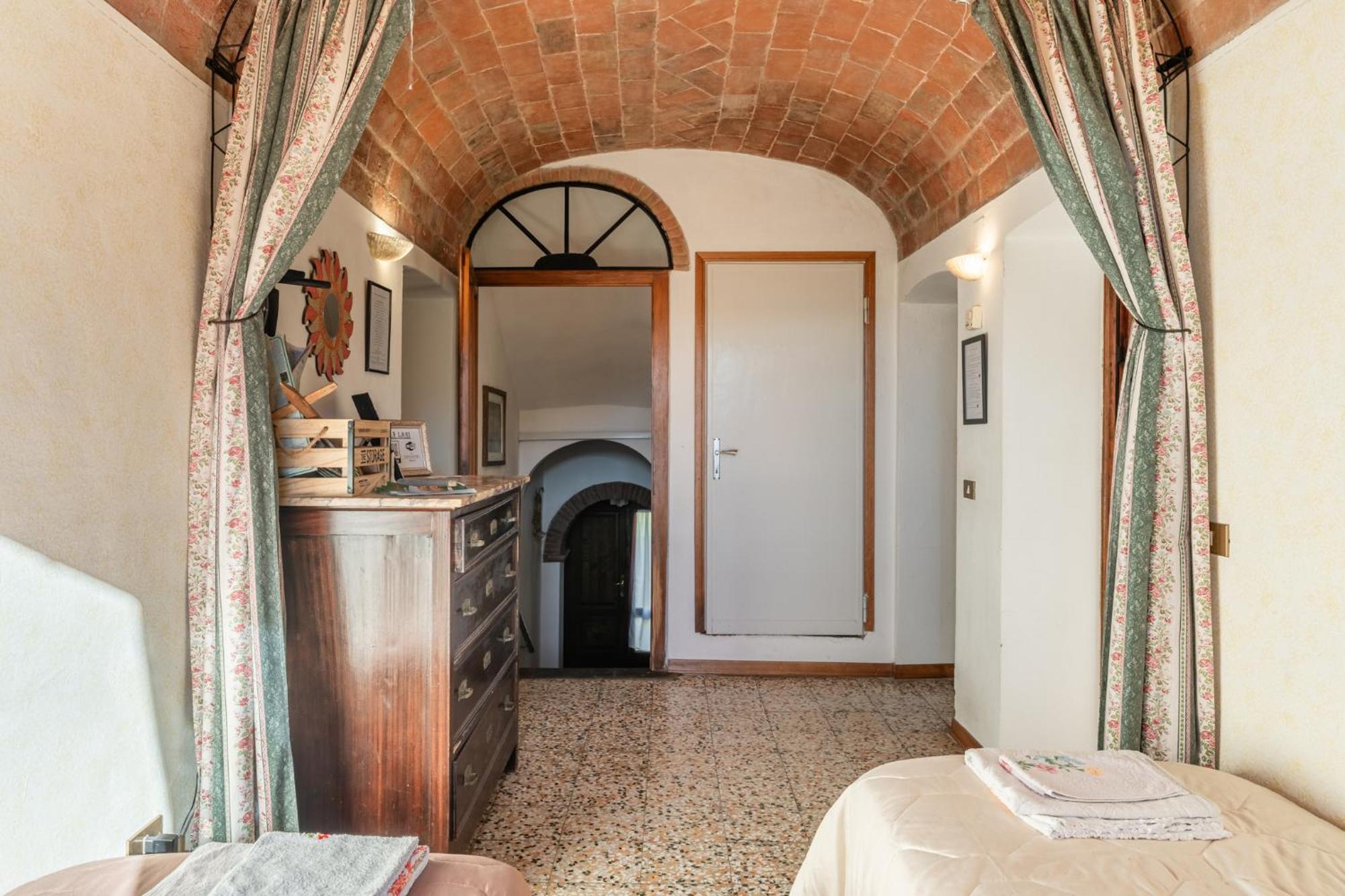 Casa Claire Apartment Prataccio ภายนอก รูปภาพ